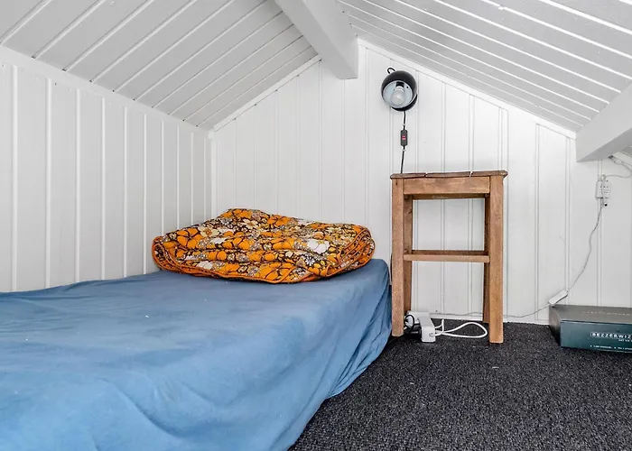 Дом отдыха 2 Bedroom Lovely In