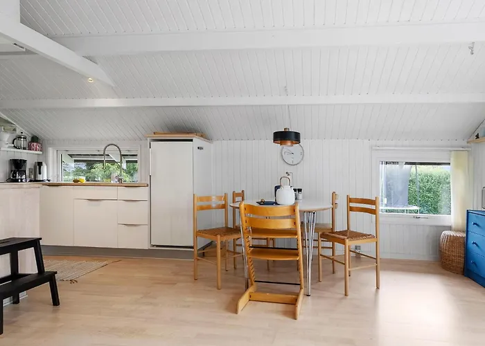 2 Bedroom Lovely In Casa vacanze Hejls